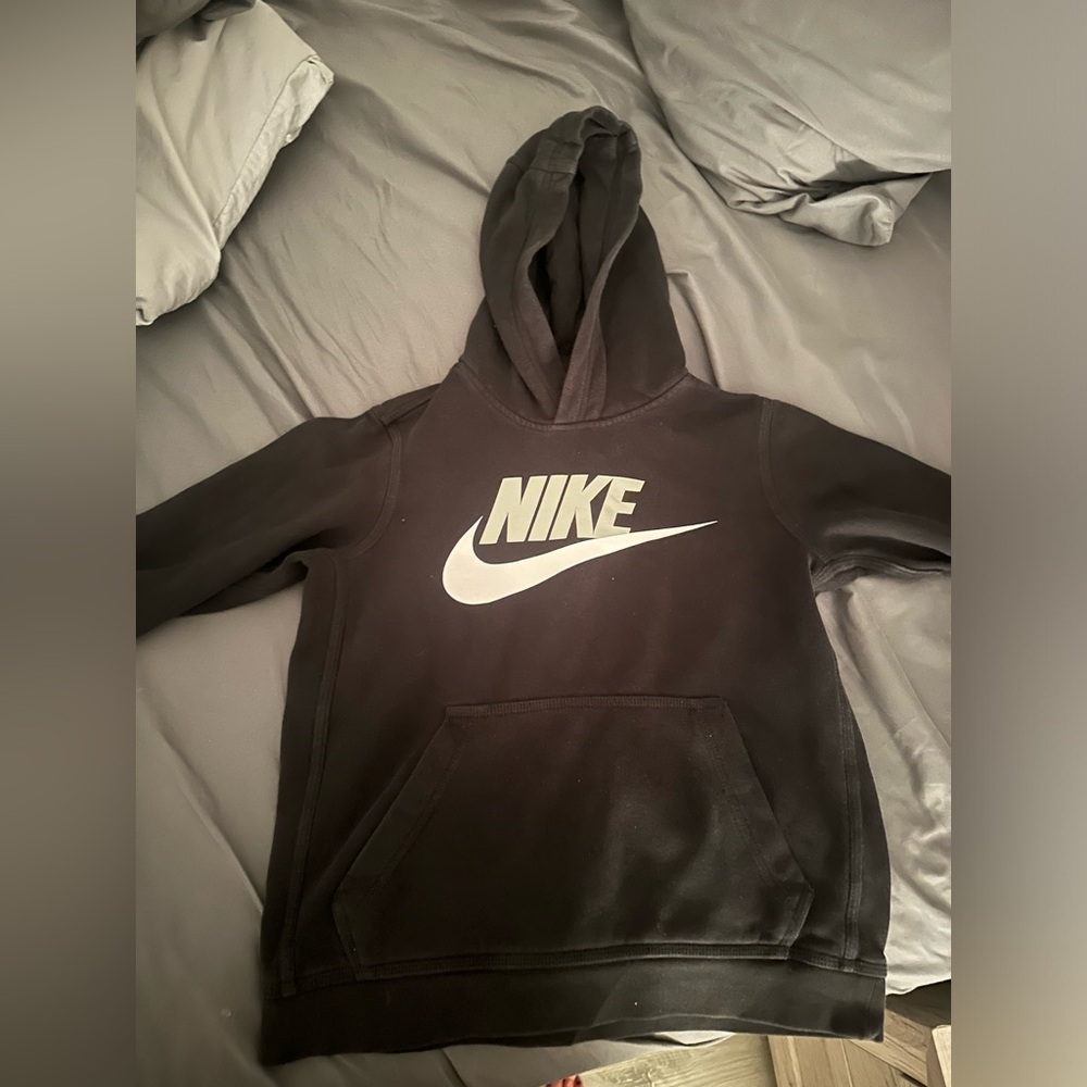 Nike hoodie - youth medium